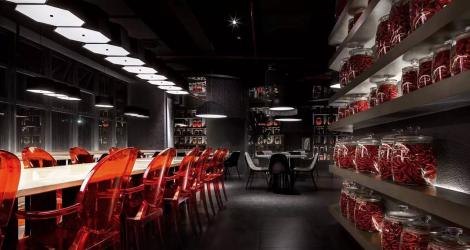 HKIRC醫(yī)療中心，把醫(yī)美中心變成了花園回