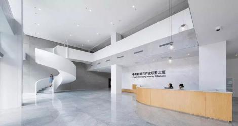 成都海倫天麓銷售中心，東方優(yōu)雅與現(xiàn)代融合的空間縮影！